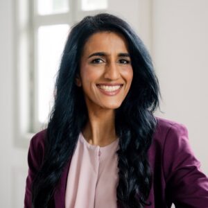Dr. Ayesha Khanna